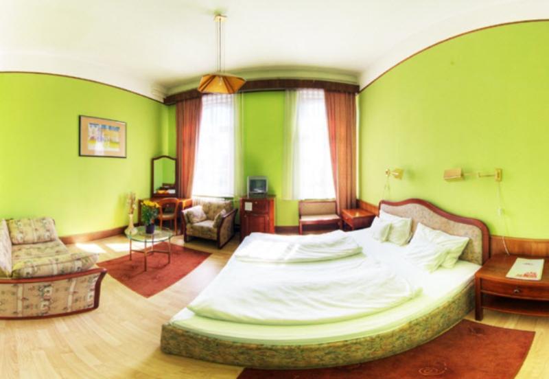 Hotel Omnibusz Budapest Exterior photo
